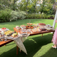 人工芝生で綺麗です