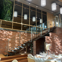 階段があるため天井も高いです！