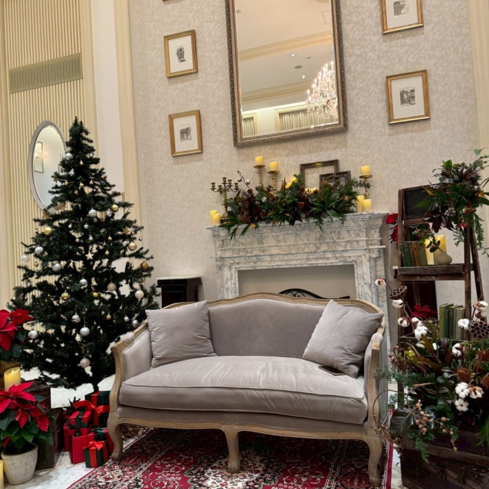 高砂裏に暖炉があって冬らしさがましてよかったです。