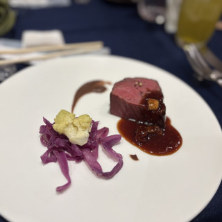 お肉料理。柔らかくて美味しかった。