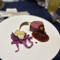 お肉料理。柔らかくて美味しかった。