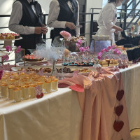 デザートビュッフェは可愛い色合いでしてもらいました。