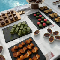 好評なデザートビュッフェ