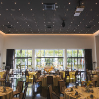 自然光が入り、雰囲気が素敵でした。