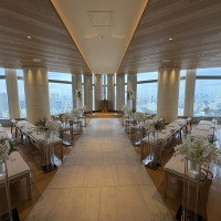 バージンロード正面から見た挙式会場です