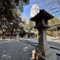 神社はこんな感じ、参進の儀はここを歩く