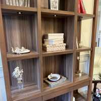 披露宴会場前の棚です。