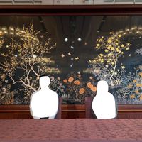 高砂の後ろは何もしなくてもデザイン性があるので華やか