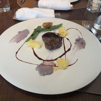 お肉料理は見た目も美しい