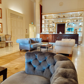 受付カウンター