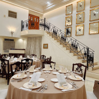 2階からのお色直し入場ができる階段