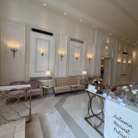 可愛い椅子があります