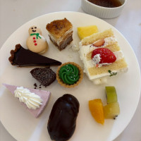 デザートビュッフェ