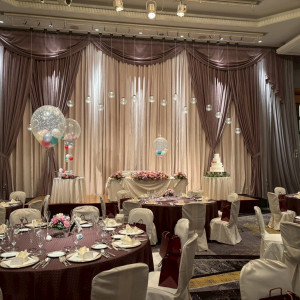 ゲストテーブルから見た高砂です。|784587さんのホテルニューオータニ幕張の写真(2605846)