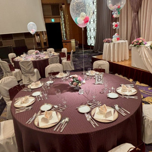 ゲストテーブルです。|784587さんのホテルニューオータニ幕張の写真(2605845)