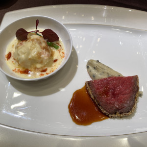 魚料理と肉料理|784595さんのロイヤルパークホテルの写真(2605828)