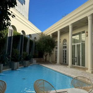 ガーデン、ここで全員集合写真|784743さんのベイサイド迎賓館（神戸）/テイクアンドギヴ・ニーズウェディングの写真(2606274)