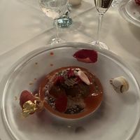 デザートの盛り付けがとても可愛かったです。