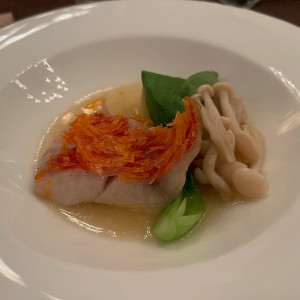 金目鯛の鱗焼き|784762さんのアルモニービアン(国登録有形文化財)/テイクアンドギヴ・ニーズウェディングの写真(2606436)