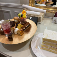 デザートビュッフェ、ケーキ入刀のケーキ