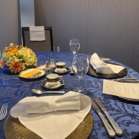 お花やテーブルクロスイメージ
シンプルで洗練された印象です