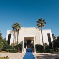 青色のカーペットが魅力です。