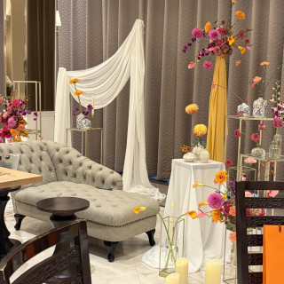 新郎新婦のソファ席