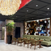 受付前の待合スペース