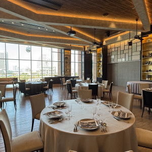 大きな窓から見える景色がよかったです|785069さんのノートルダム横浜みなとみらい/FIVESTAR WEDDINGの写真(2608424)