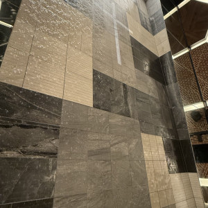 水が流れていて、無音にならないのも良かったです|785069さんのノートルダム横浜みなとみらい/FIVESTAR WEDDINGの写真(2608425)