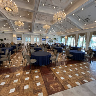 披露宴会場ステージ上から