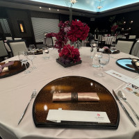 お料理にはお箸も出てくるのでゲストも安心です