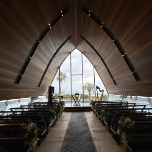 背景が海の見えるチャペル|785117さんのThe Matirtha Suite ザ マティルタスイートの写真(2608588)