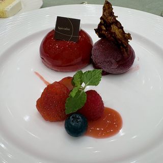 アールベルアンジェ名古屋のクチコミ 料理・ケーキの写真（1枚目）