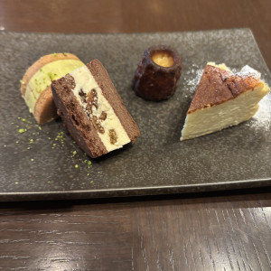 何種類もあってびっくり。バスクチーズケーキ、バターサンド2種|785193さんのTHE GARDEN PLACE SOSHUEN(ザ・ガーデン・プレイス 蘇州園)の写真(2608846)