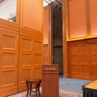 司会の方の席だと思います