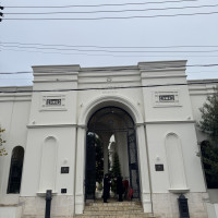 当日は雨が降っていました。