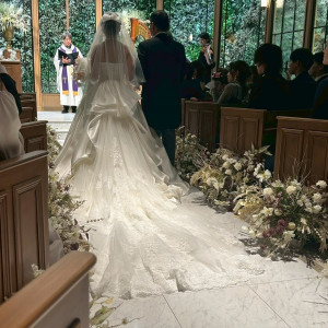 トレーンが美しいです。|785245さんのアーヴェリール迎賓館（名古屋）/テイクアンドギヴ・ニーズウェディングの写真(2617758)