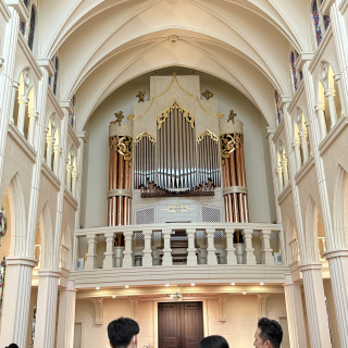 とても大きなパイプオルガンがありました！