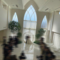 大階段。フラワーシャワーやぬいぐるみトスをここで行った。