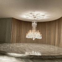 バカラのシャンデリアです。