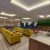 ロビーでゆったりできるところたくさんでおすすめです。