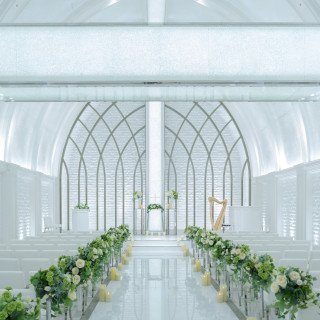 白をテーマにとても綺麗な挙式場でした！
