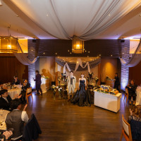 自分達の好みの飾り付けをしてくれます。