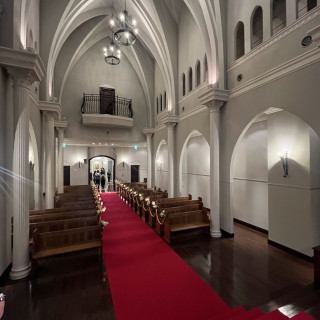 階段から見た景色。白を基調としていて綺麗だった。