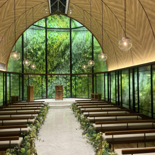 入った瞬間の写真。現代風で開放的だった