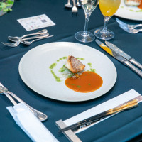 コースの魚料理です