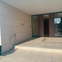 駐車場側入り口