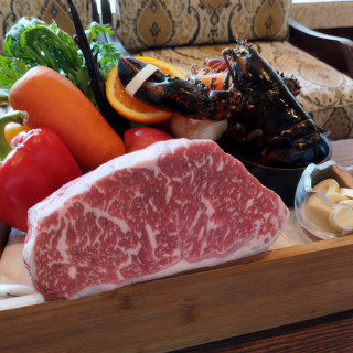 料理に使用している食材を見せてくれました。