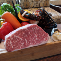 料理に使用している食材を見せてくれました。